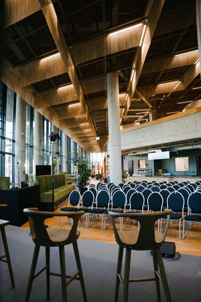 Flexible event locations for all of your needs. Our venues can be adapted to host any kind of event in a sustainable, innovative and smart environment to impress your guests.