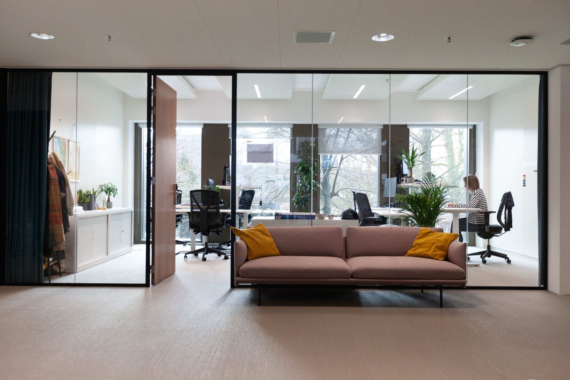 Private offices based on our company pillars: design, well being, technology, sustainability. And we add our hospitality to it.