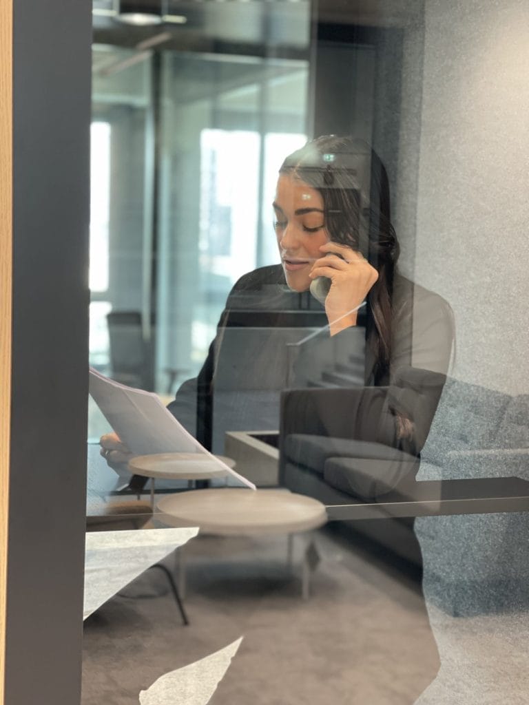 Coworking to enhance networking and feel connected. Or deep focus if you prefer concentrating on your own tasks.